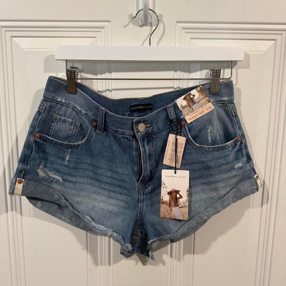 NWT Sincerely Jules The Baggy Short Distressed Denim Jean Shorts Size 7/28
